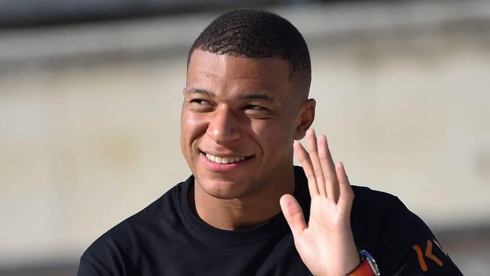 مبابي "يغلق الباب" في وجه الهلال ويرفض الانتقال إلى السعودية