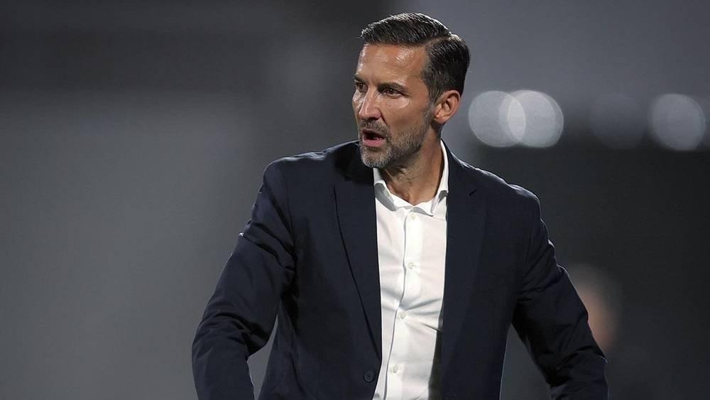 تشكيلة الرجاء أمام الوحدة.. زينباور يجري تغييرا شاملا بحضور الوردي وفورصي في الوسط وقيادة مايي للخط الأمامي