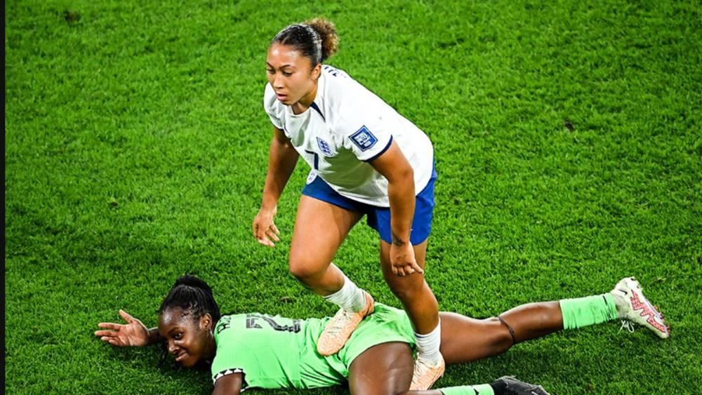شقيقة ريس جيمس تثير جدلا واسعا بتصرف "غير رياضي" خلال لقاء إنجلترا ونيجيريا