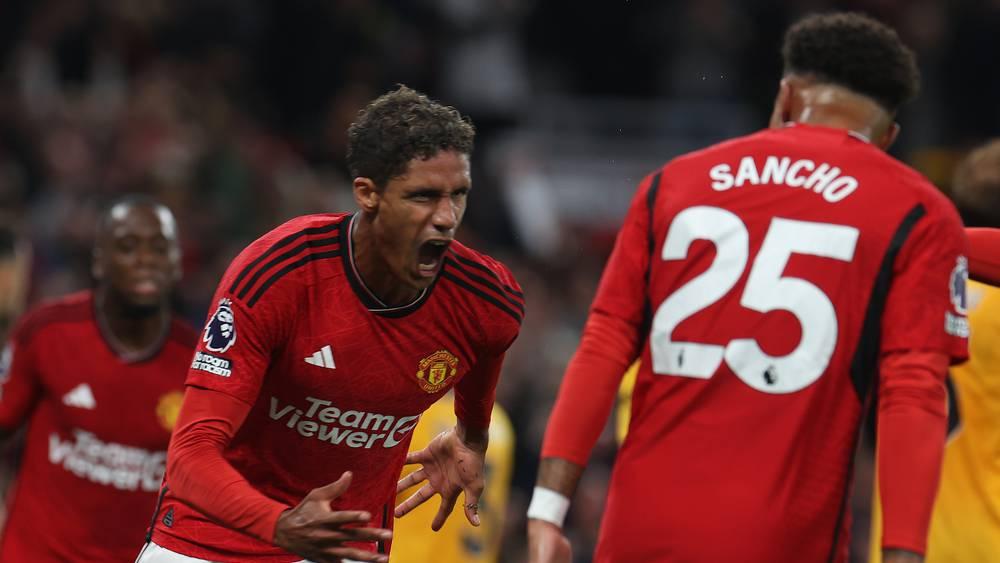 الدوري الإنجليزي/ فاران يقود مانشستر يونايتد للفوز على وولفرهامبتون