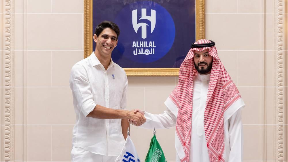 الهلال السعودي يشكر الأمير الوليد بن طلال على تمويل صفقة التعاقد مع بونو