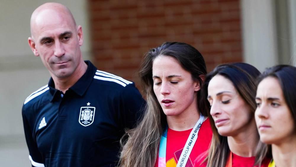 روبياليس: "لن أستقيل وسأقاتل للنهاية"