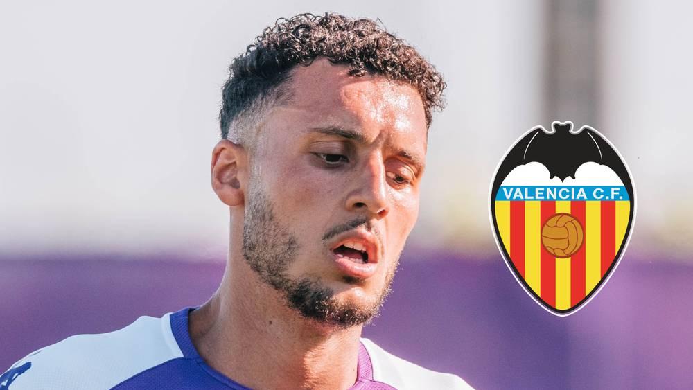 تقارير/ فالنسيا يقرر تفعيل اتفاقه مع بلد الوليد لاستعارة أملاح لموسم واحد مقابل 100 ألف يورو