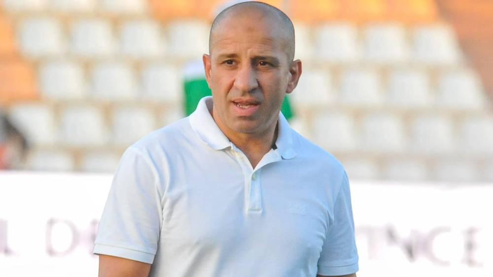 فوزي جمال: "نهضة بركان يمتلك جودة منتخب محلي والهزيمة أمامه بهدفين نتيجة إيجابية بالنظر للظروف التي نمر منها"