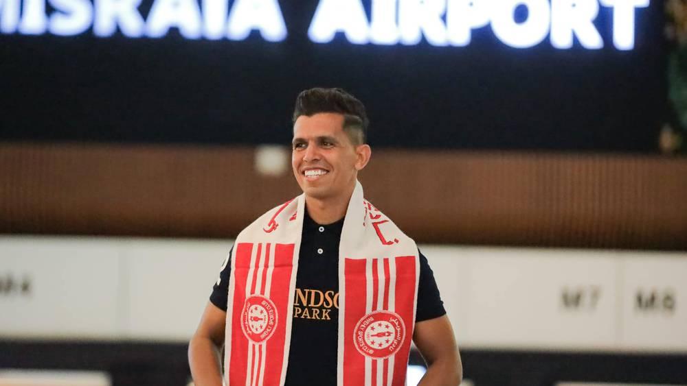 السويحلي الليبي يعلن عن تعاقده مع المغربي محمد الفقيه