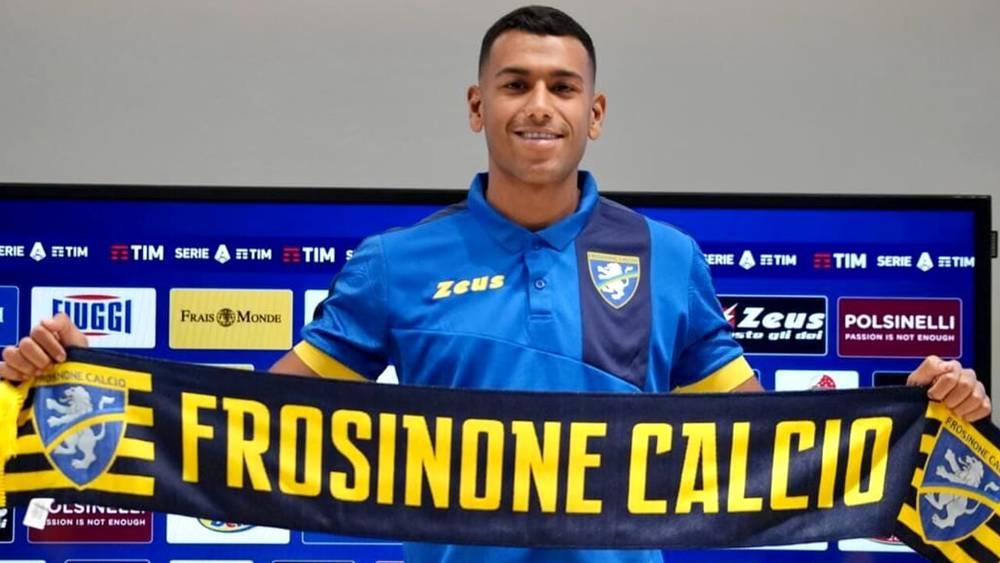 مدرب فروزينوني: "لدينا رهان مع شديرة.. لقد جاء إلى هنا برغبة كبيرة لاستعادة المستوى الذي ظهر به الموسم الماضي"