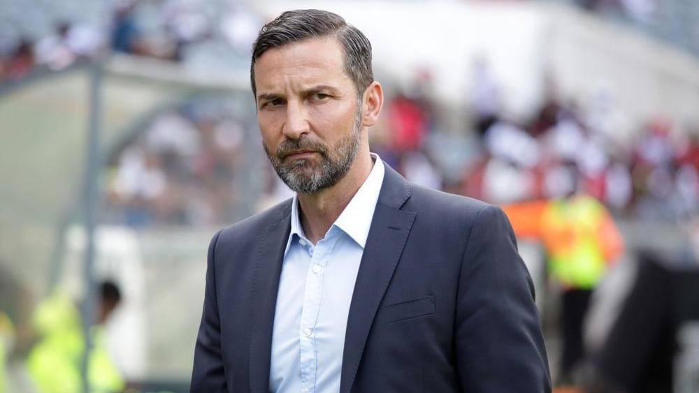 تشكيلة الرجاء أمام الجيش.. زينباور يعتمد على خفيفي وبلعمري منذ البداية وبوغرين ودومينغو في الاحتياط