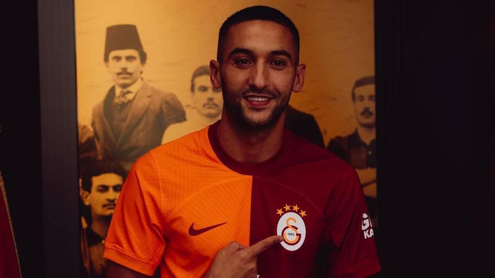 مدرب غلطة سراي التركي يستدعي حكيم زياش لقائمة الفريق لدوري أبطال أوروبا