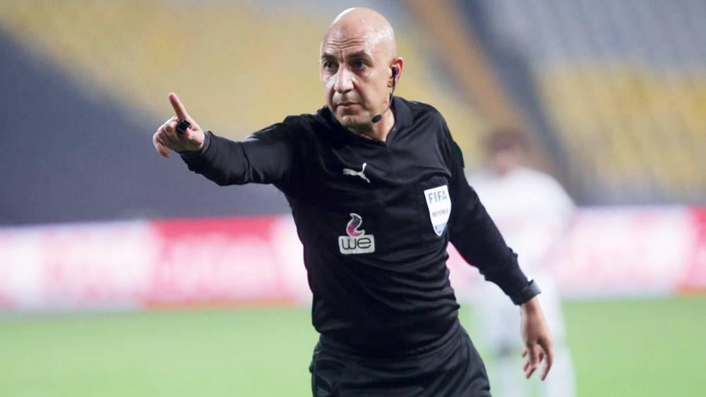 الحكم المصري محمد عادل يقود مباراة الذهاب بين الجيش الملكي والنجم الساحلي التونسي