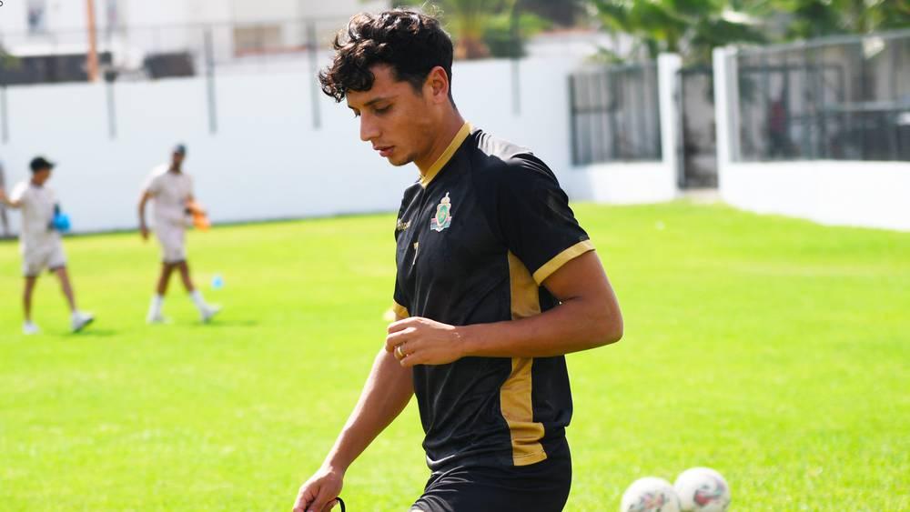 الجيش الملكي يجري أول حصة تدريبية بتونس تأهبا لمواجهة النجم الساحلي في دوري أبطال أفريقيا