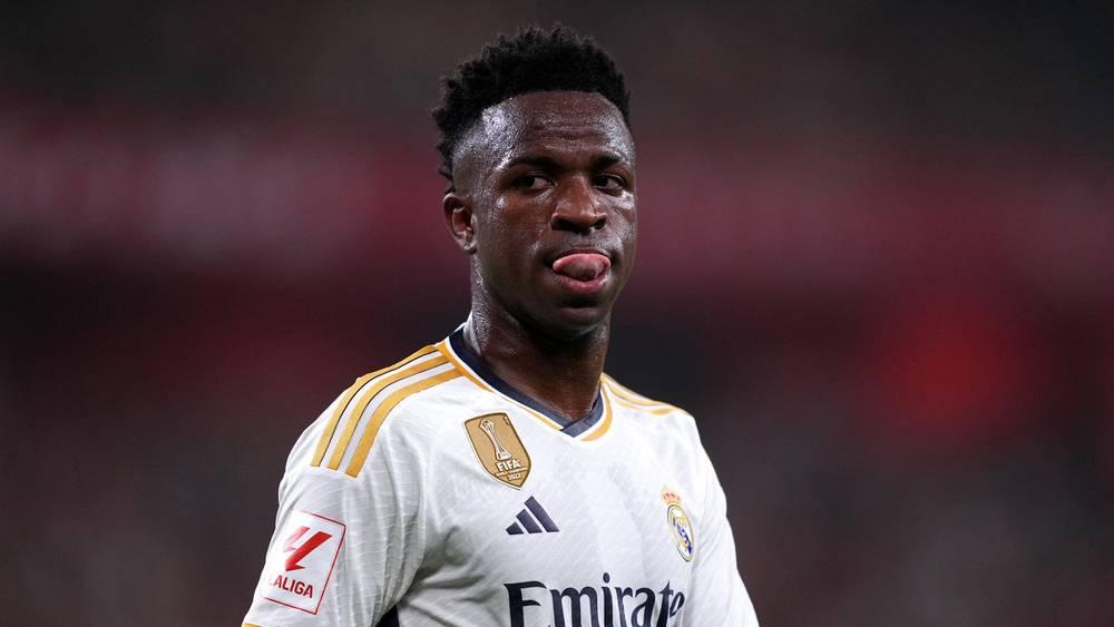 فينيسيوس يغيب عن قائمة ريال مدريد لمواجهة أتلتيكو مدريد بسبب مشكلة في الأمعاء