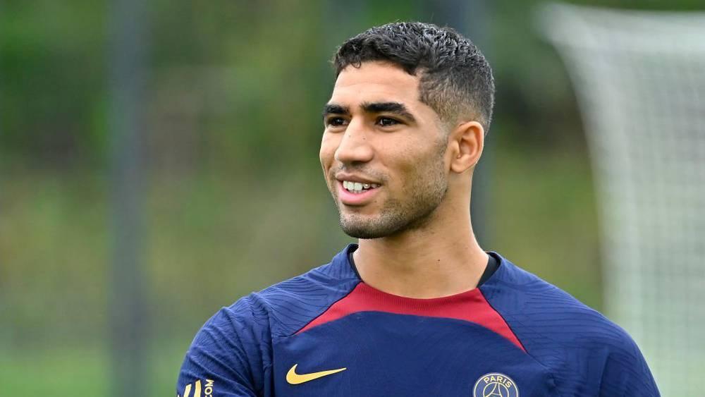 أشرف حكيمي أساسي في قمة باريس سان جيرمان وأولمبيك مارسيليا