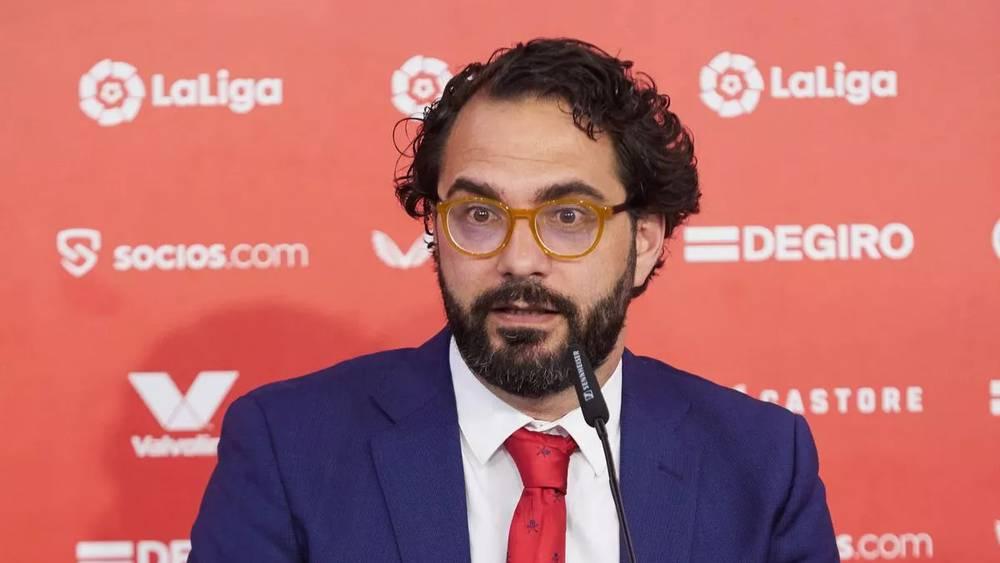 المدير الرياضي لإشبيلية: "سوق الانتقالات الصيفي أضرنا أكثر من غيرنا"