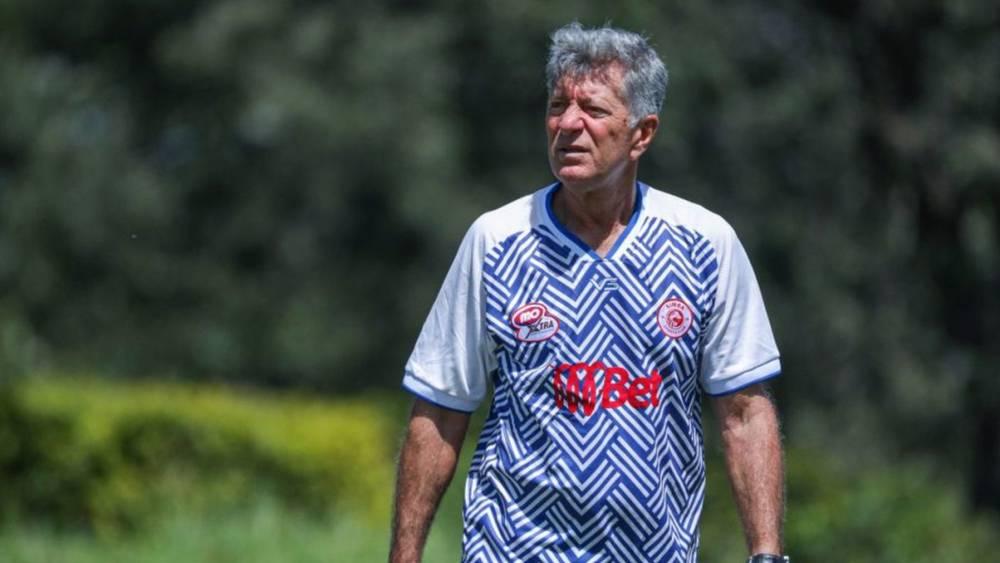 روبيرتينهو (مدرب سيمبا): "وقعنا في مجموعة جيدة وسنقاتل من أجل بلوغ ربع نهائي دوري أبطال أفريقيا"