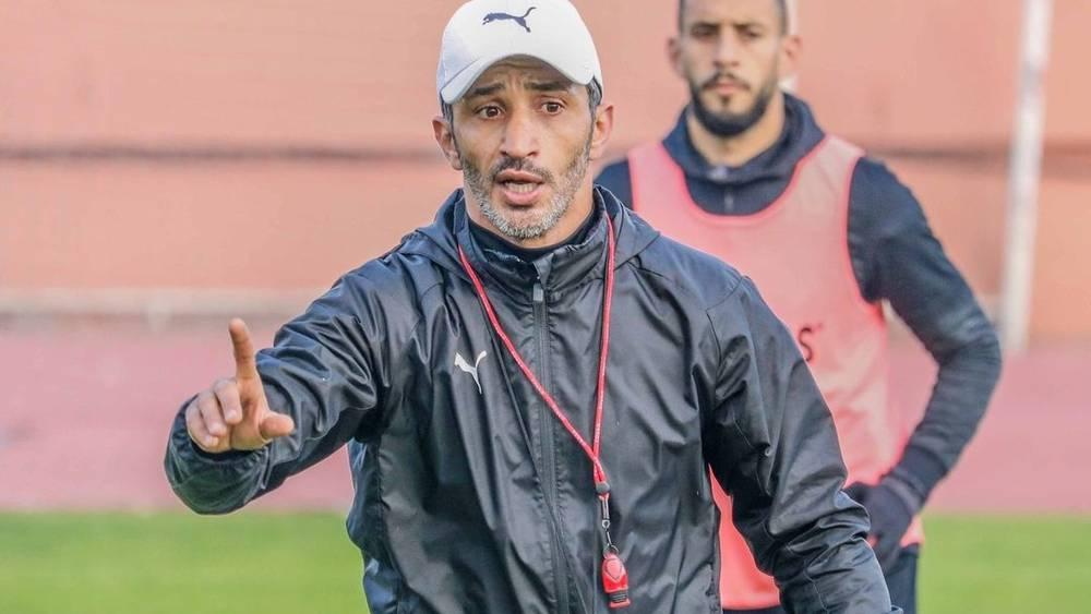 عبوب: "اخترت تدريب أولمبيك آسفي لأنه فريق طموح وهدفنا إنهاء الموسم ضمن المراكز الخمسة الأولى في البطولة"