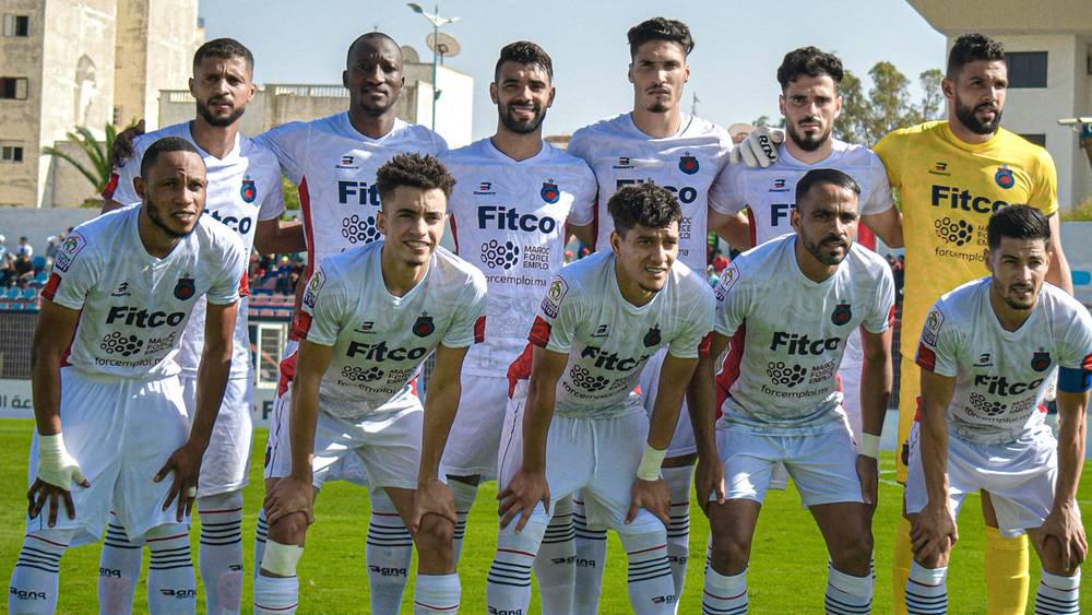 رئيس أولمبيك آسفي يصرف مستحقات اللاعبين قبل مواجهة الرجاء