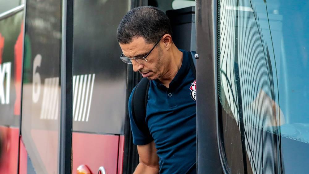 جمال السلامي يغيب عن مباراة فريقه الفتح أمام شباب المحمدية بعد وفاة والده