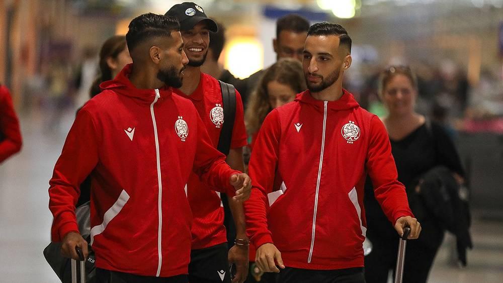 بعثة الوداد تعود لأرض الوطن قادمة من تونس بعد التأهل إلى نهائي الدوري الأفريقي على حساب الترجي