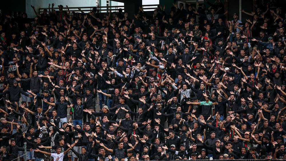 الجيش الملكي يطرح تذاكر مباراته أمام يوسفية برشيد ويحدد أثمنتها في 30 و50 درهماً