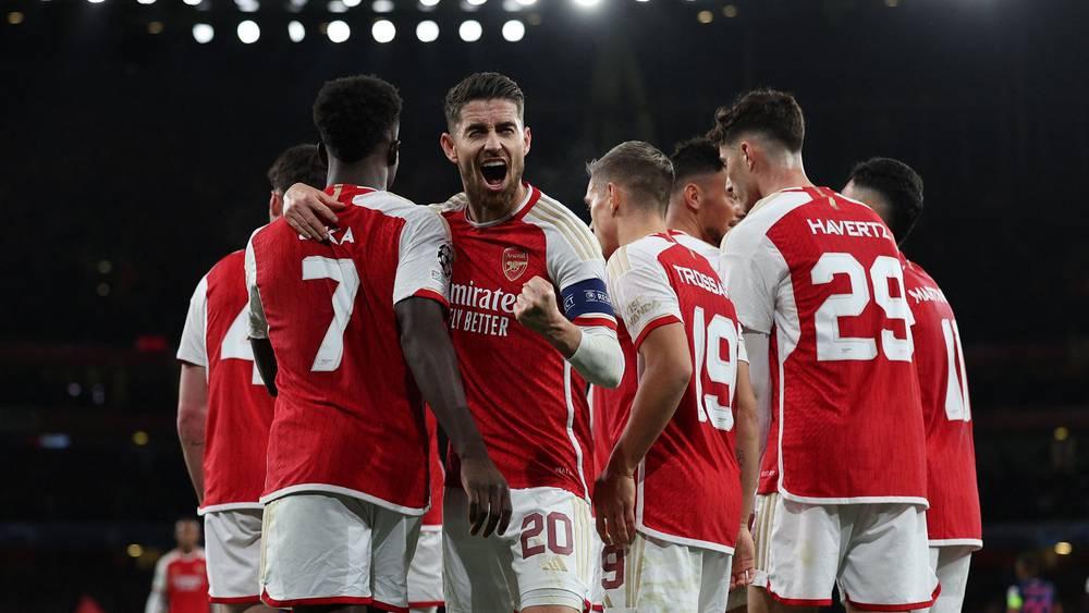 أرسنال يهزم إشبيلية وإيندهوفن ينعش أماله في دوري أبطال أوروبا