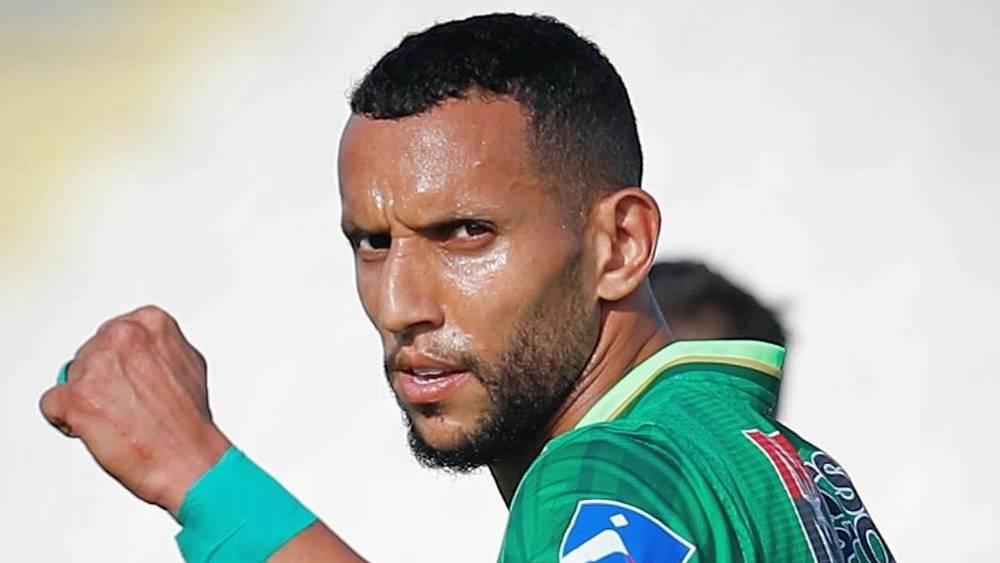 الزرهوني وعراصي يواصلان الغياب عن تداريب الرجاء