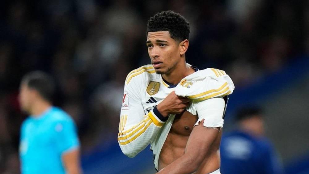 ريال مدريد يعلن إصابة بيلينغهام وغيابه عن مباراة الليلة ضد فالنسيا