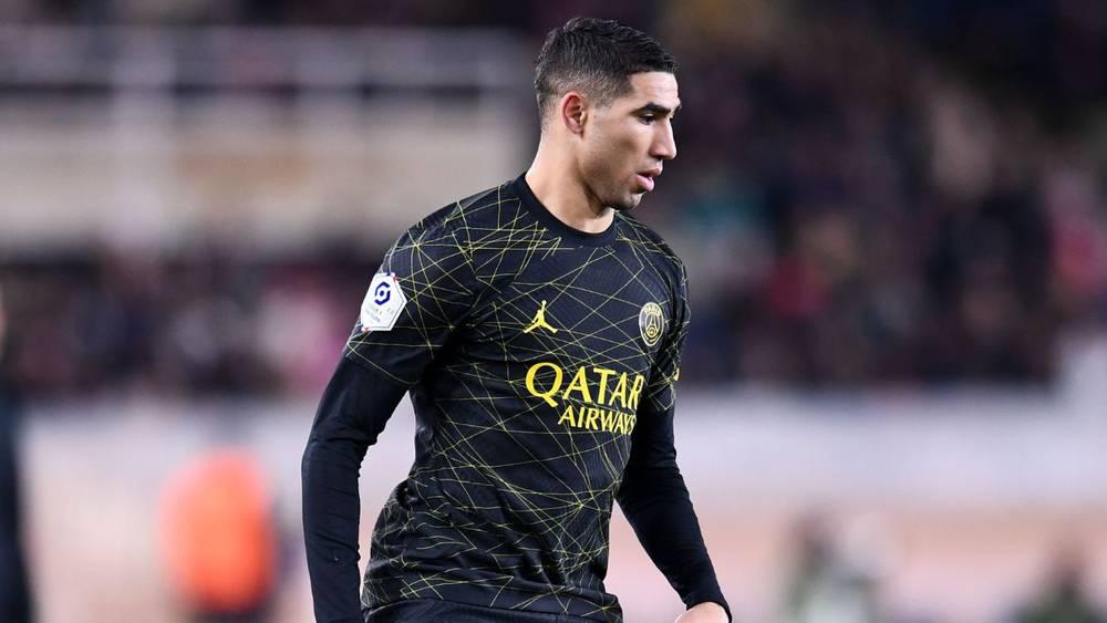 حكيمي يغيب عن مباراة اليوم بين باريس سان جيرمان وريمس بسبب تراكم الإنذارات