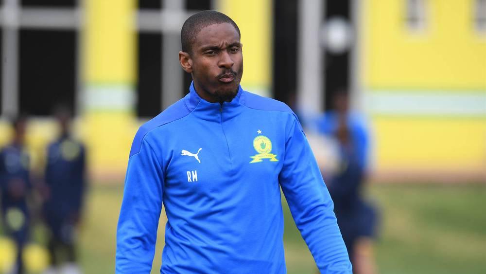 موكوينا (مدرب سان داونز): "النتيجة كانت رائعة أمام الوداد والفوز بلقب الدوري الأفريقي يعتبر إنجازا"