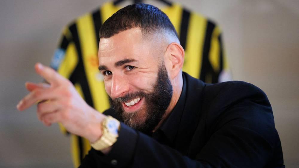 بنزيمة: "أتعامل مع السعودية كوطن ثانٍ لي وأنا هنا ليس للعب كرة القدم فقط"