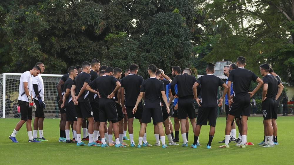 الوداد الرياضي يُنهي استعداداته في الكوت ديفوار استعدادا لملاقاة أسيك ميموزا