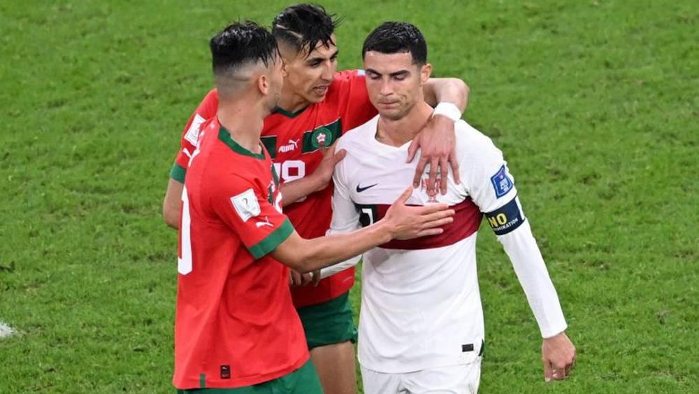 الياميق متحدثاً عن حصوله على قميصي رونالدو ومبابي: "أبادرُ بطلب قميص اللاعب قبل بداية المباراة وأكرر ُطلبي لضمان الحصول عليه"