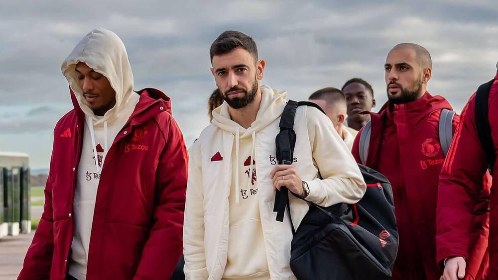 بسبب سوء الأحوال الجوية.. مانشستر يونايتد يضطر للسفر 3 ساعات عبر الحافلة لمواجهة نيوكاسل وتأجيل مباراة بايرن ضد يونيون برلين