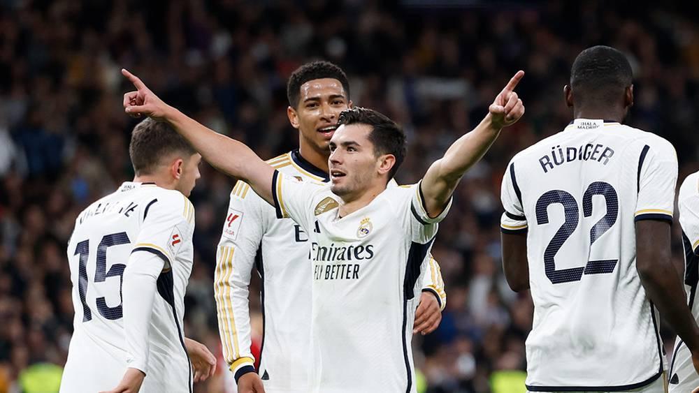 بالفيديو/ ريال مدريد يستعيد صدارة الدوري الإسباني