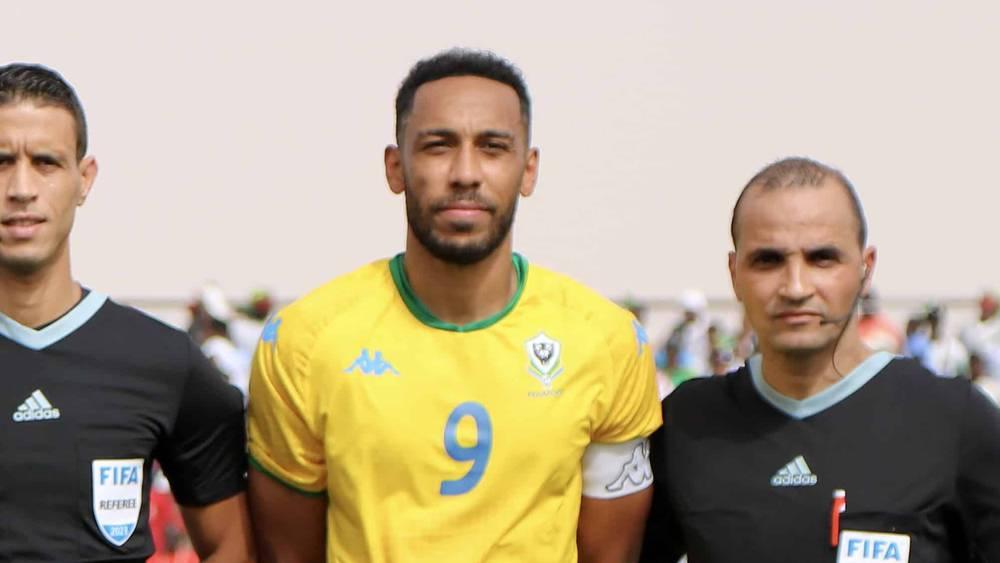 مدرب منتخب الغابون يؤكد غياب أوباميانغ عن المعسكر الماضي لأسباب انضباطية: "المنتخب الوطني فوق الجميع"