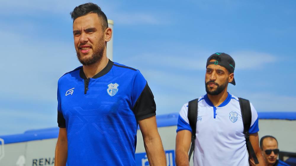 لاعبو اتحاد طنجة يصلون إلى الرباط قبل خمس ساعات فقط من موعد مباراتهم أمام الفتح الرياضي