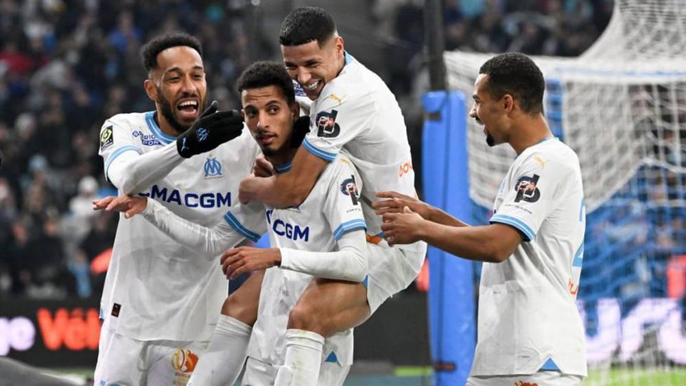 من بينهم حارث وأوناحي.. أولمبيك مارسيليا مهدد بفقدان 9 لاعبين أفارقة في يناير المقبل بسبب "الكان"