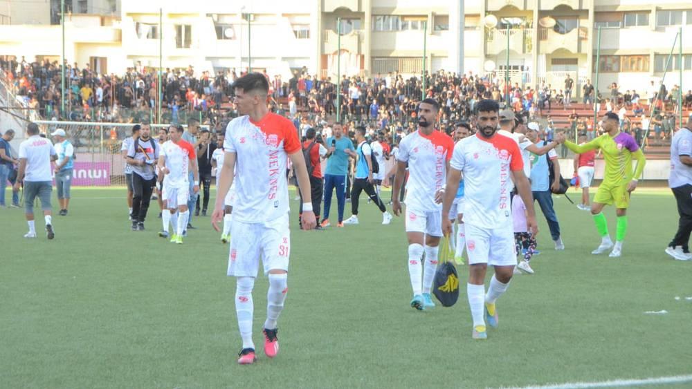 القسم الثاني/ النادي المكناسي يعزز صدارته بفوز جديد على الراك والدفاع الجديدي يعود إلى سكة الانتصارات بفوزه على أ. دشيرة