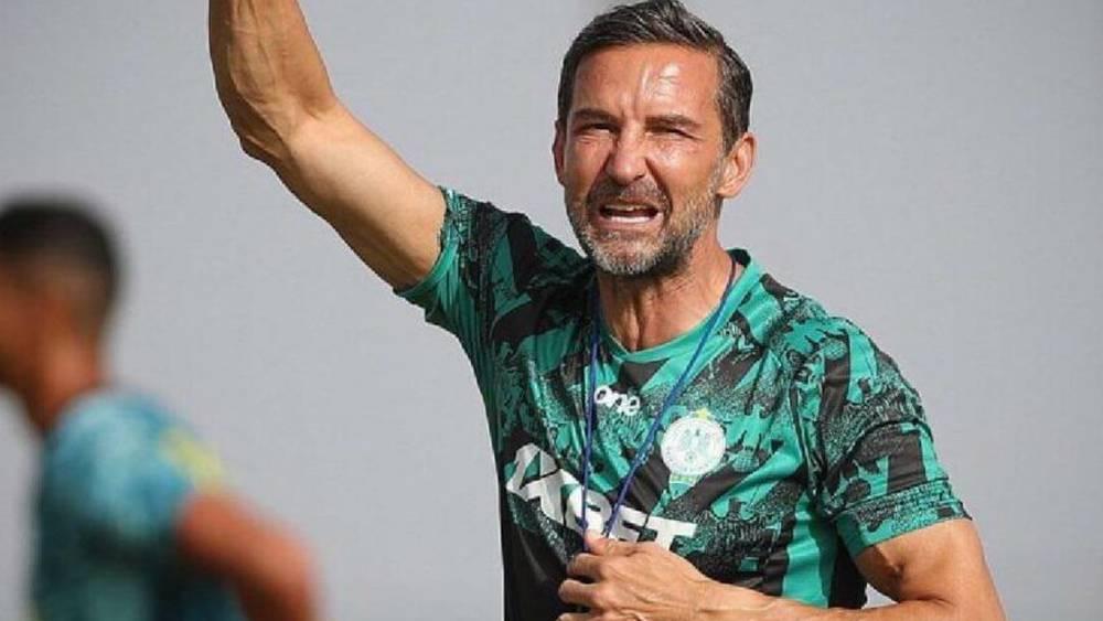 زينباور يفضل عدم إراحة لاعبيه ويبرمج حصة تدريبية للرجاء اليوم الإثنين استعدادا لمواجهة اتحاد طنجة