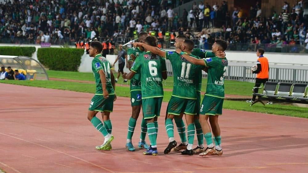 زينباور يكشف قائمة الرجاء لمواجهة اتحاد طنجة.. استدعاء لاعب الأمل الأشقر ودومينغو يسجل عودته والعراصي يواصل الغياب