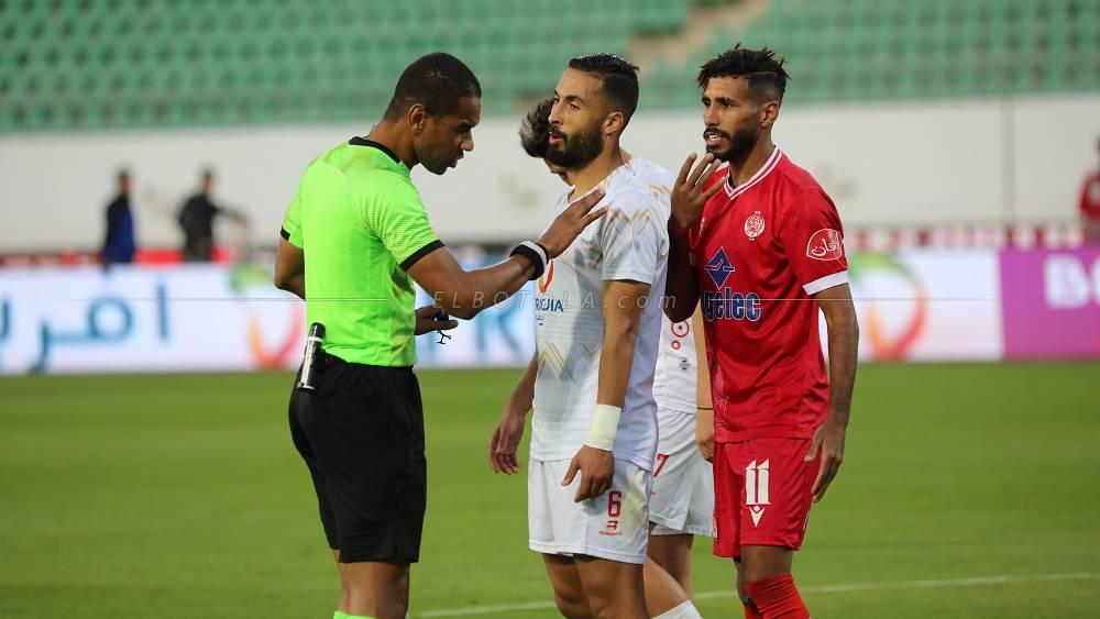 الوداد يصدر بلاغا ينتقد من خلاله القرارات التحكيمية في مباراته أمام حسنية أكادير