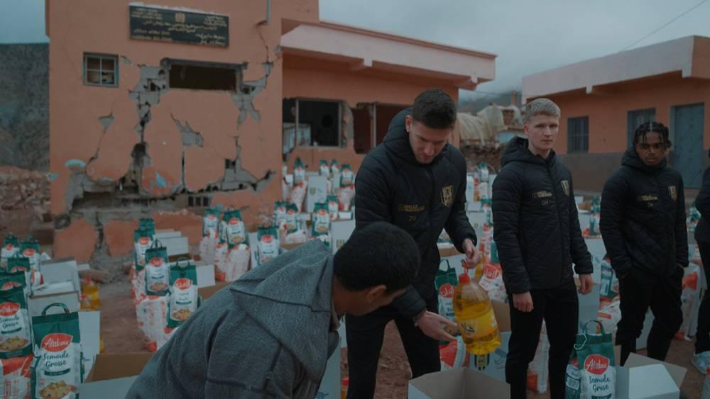 نادي آر كي سي فالفيك الهولندي يخوض معسكرا تدريبيا بالمغرب ويستغل تواجده بالمملكة لمساعدة ضحايا زلزال الحوز