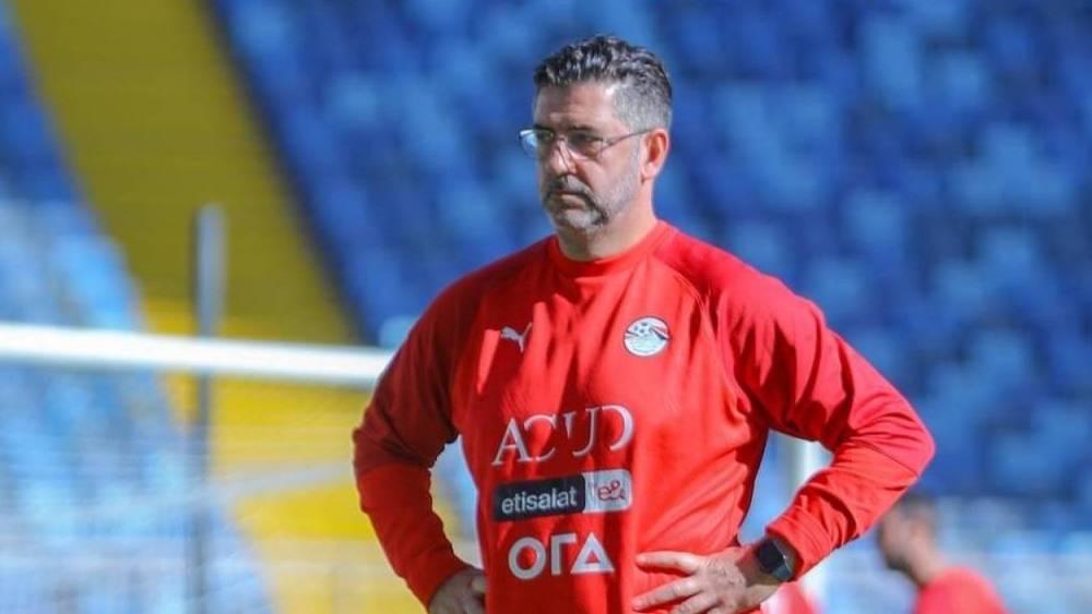 مدرب منتخب مصر: "لدينا عدد قليل من مزدوجي الجنسية الذين يلعبون في مستوى عالٍ عكس المغرب"