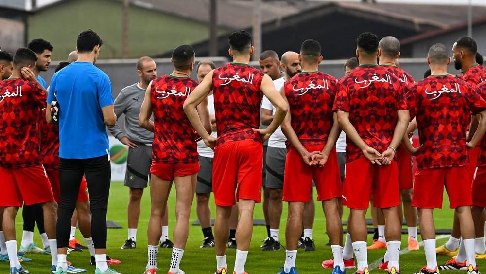 المنتخب المغربي يواصل استعداداته لمواجهة تنزانيا بحصة مفتوحة في وجه وسائل الإعلام