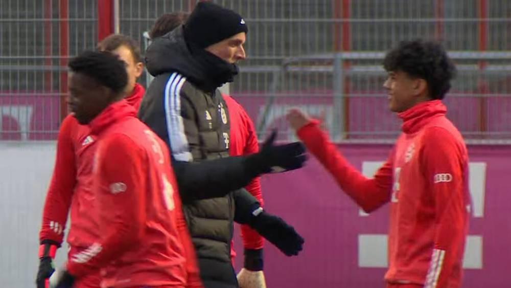 توخيل يواصل وضع ثقته في آدم أزنو ويستدعيه لمعسكر بايرن ميونخ التدريبي في البرتغال