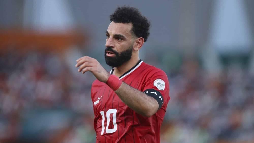 وكيله: "إصابة محمد صلاح أكثر خطورة وستبعده 28 يومًا وليس مباراتين كما كان يعتقد في البداية"