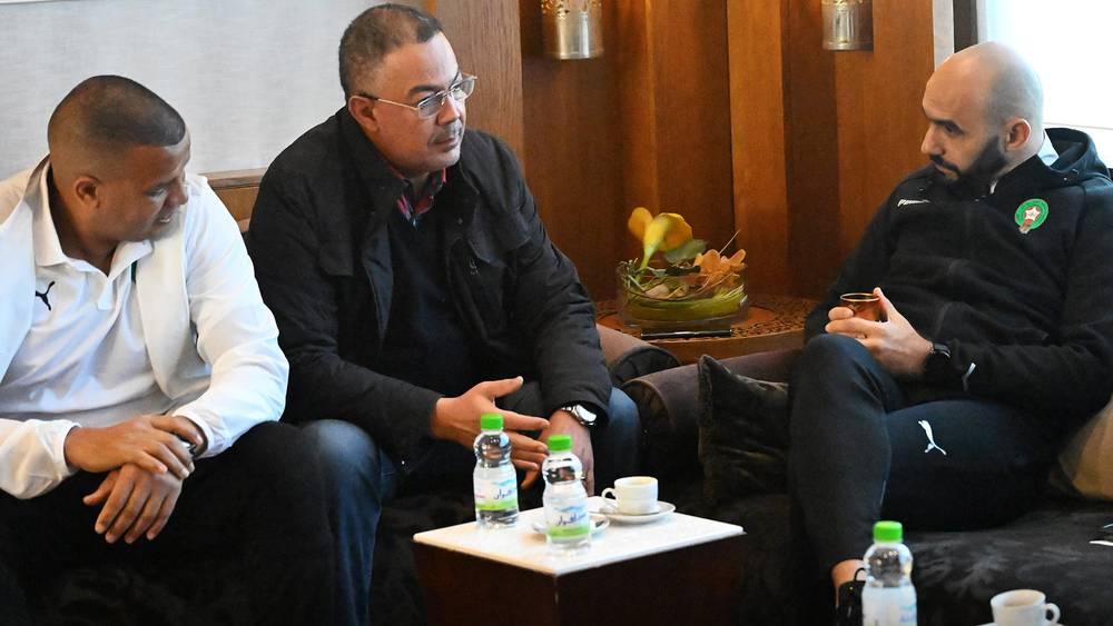 بنمحمود: "لقجع أصر قبل الكان على الذهاب للمتحف ومشاهدة صور لاعبي المغرب التاريخيين وأظن أن الوقت حان لهذا الجيل من أجل التتويج بالكان"