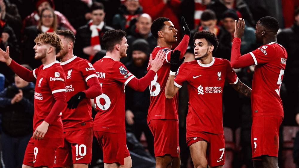 ليفربول "يكتسح" تشيلسي (4-1) ويعزز صدارته لـ"البريمير ليغ"