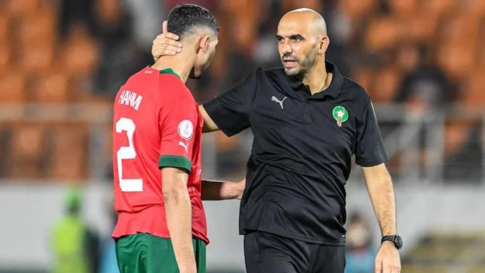 صحيفة "لوباريزيان" الفرنسية: "الركراكي يحظى بتقدير كبير من قبل لاعبي المغرب وخاصة قادة الفريق مثل حكيمي وأمرابط وسايس"