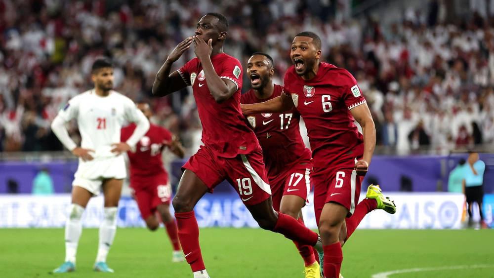 كأس آسيا/ في مباراة مثيرة.. قطر تهزم إيران (2-3) وتضرب موعدا مع الأردن في النهائي