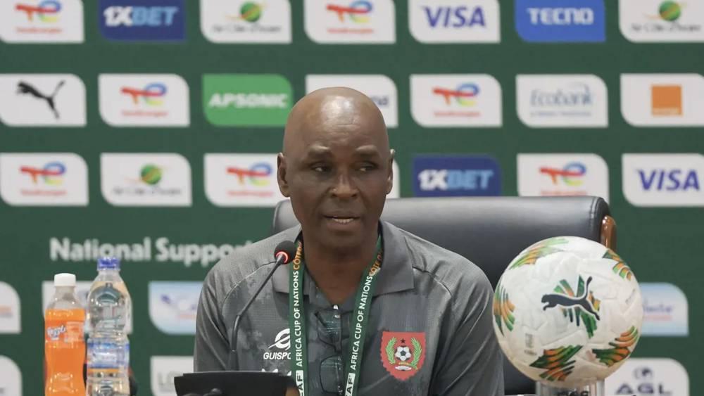 تقارير/ بعد الإقصاء من دور المجموعات.. مدرب غينيا بيساو ينضاف إلى ضحايا "الكان" ويغادر منصبه الشهر القادم بعد 7 سنوات من العمل